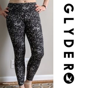 Gylder Elongate Leggings Black White Print SMALL